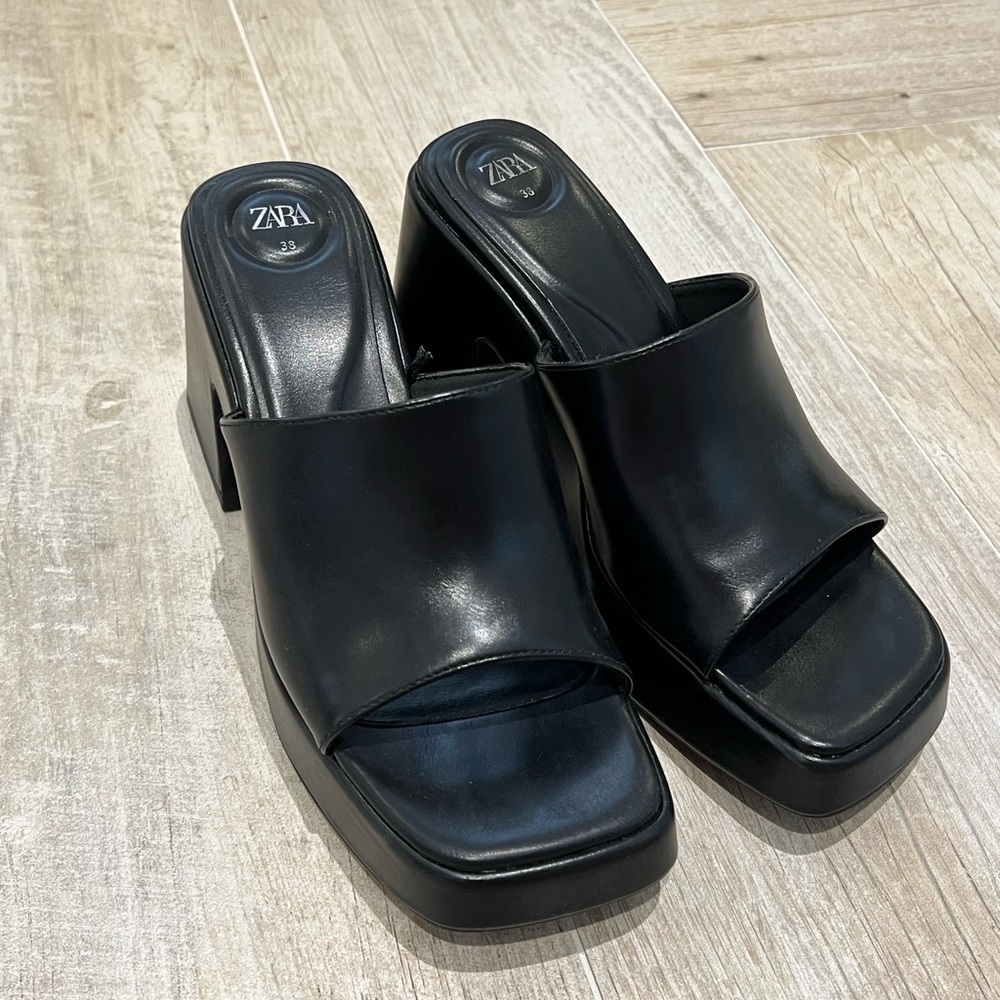 Zara 7.5 Black Platform Heels